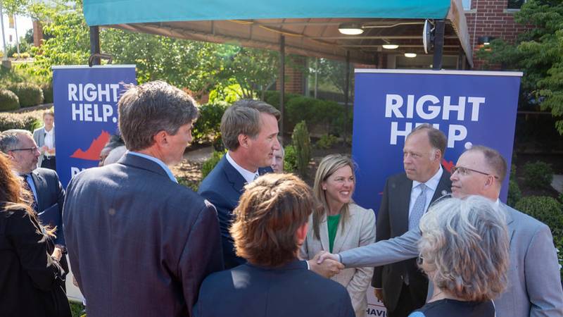 Right Help, Right Now Signature de factures, Warrenton - 6.14.23